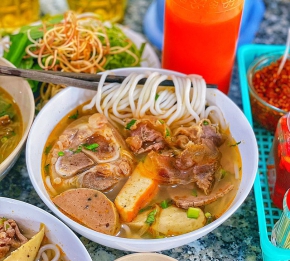 MÓN BÚN BÒ NGON
